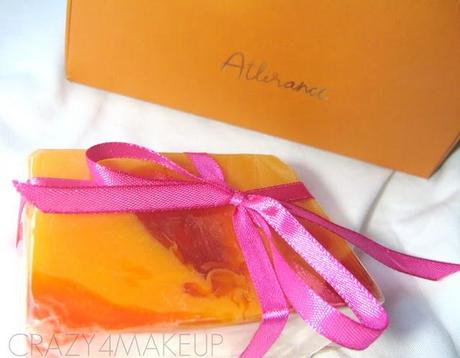 Review ATTIRANCE Apricot Soap/ Sapone all'Albicocca