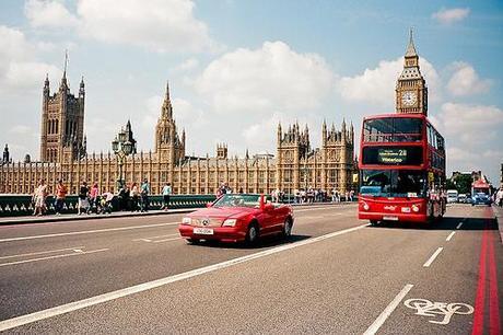 Parliamone. Parliamone.