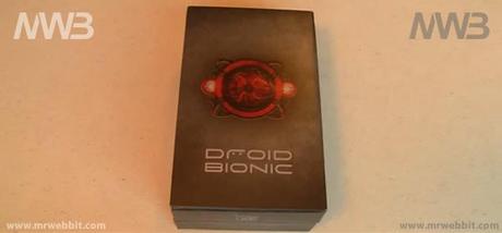 contenuto della confezione di vendita Motorola Droid Bionic Unboxing 