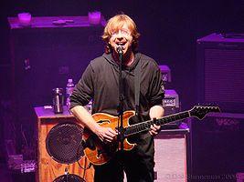 http://upload.wikimedia.org/wikipedia/commons/thumb/f/f4/Trey-Anastasio_2009.jpg/267px-Trey-Anastasio_2009.jpg