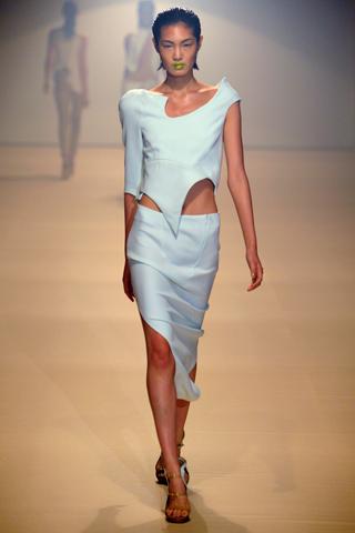 Paris Fashion Week: Mugler P/E 2012 + Video di Lady Gaga