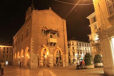 calda notte d'autunno a Monza