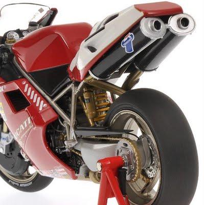 Ducati 916 C.Fogarty 1994 - Team Ducati Corse Virginio Ferrari by Minichamps