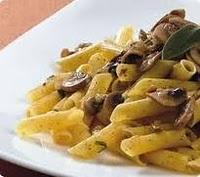 Penne rigate ai funghi e zucchine