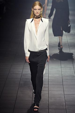 Paris Fashion Week: Lanvin P/E 2012