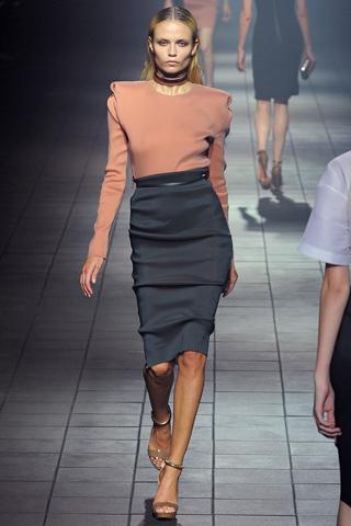 Paris Fashion Week: Lanvin P/E 2012