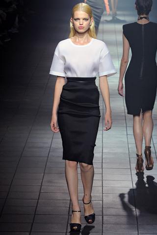 Paris Fashion Week: Lanvin P/E 2012