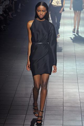 Paris Fashion Week: Lanvin P/E 2012