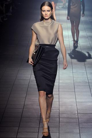 Paris Fashion Week: Lanvin P/E 2012