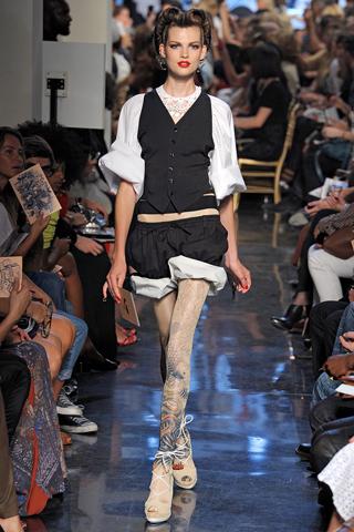 Paris Fashion Week: Jean Paul Gaultier P/E 2012