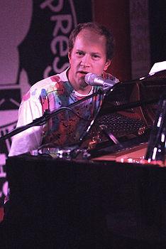 http://upload.wikimedia.org/wikipedia/commons/thumb/6/6d/Django_Bates.jpg/234px-Django_Bates.jpg