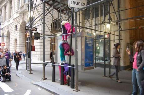 Corpi in movimento per metropoli paralizzate: Willi Dorner