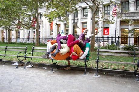 Corpi in movimento per metropoli paralizzate: Willi Dorner