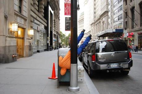 Corpi in movimento per metropoli paralizzate: Willi Dorner