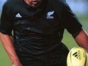 Uenuku Scivolone Lomu: bollettino medico venduto miglior offerente