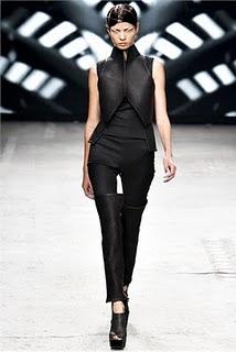 Gareth Pugh alla Paris Fashion Week