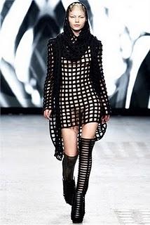 Gareth Pugh alla Paris Fashion Week