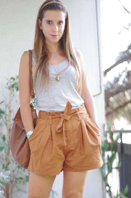 Pleated shorts