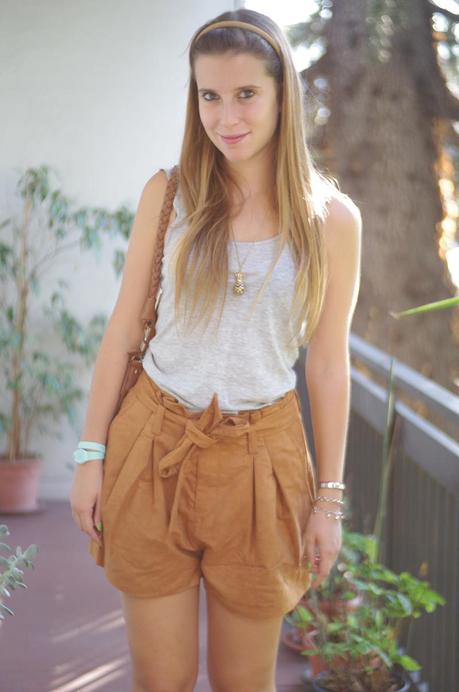 Pleated shorts