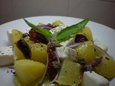 Insalata ricca di fine estate