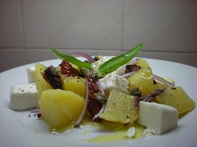 Insalata ricca di fine estate