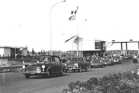 4 ottobre 1964 - Il Presidente del consiglio Aldo Moro inaugura l'Autostrada del Sole