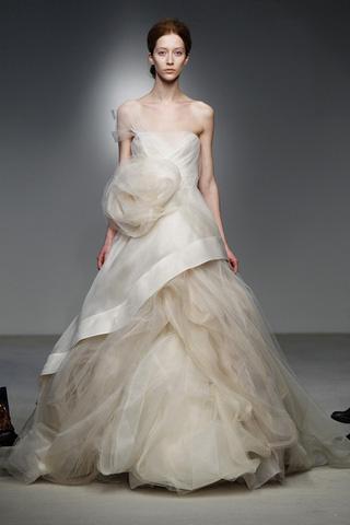 Guest Post: La sposa moderna? Vintage addicted! Gli accessori da sposa per il 2012: le tendenze secondo Zankyou