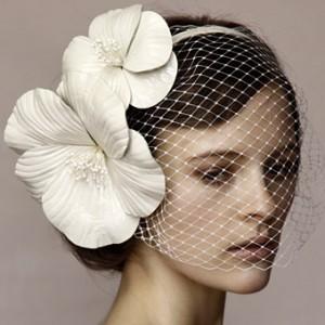 Guest Post: La sposa moderna? Vintage addicted! Gli accessori da sposa per il 2012: le tendenze secondo Zankyou