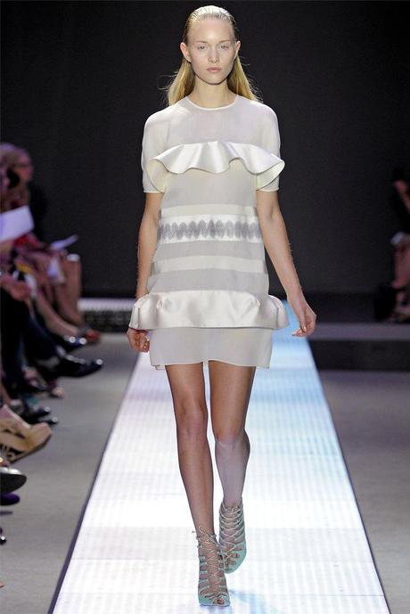 giambattista-valli-primavera-2012-06