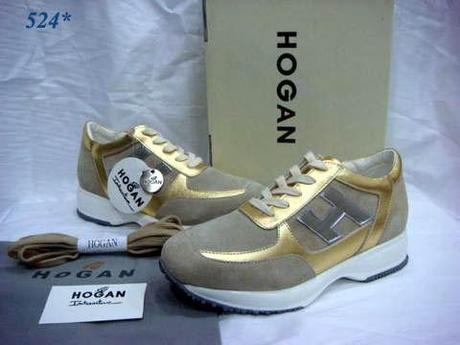 tagli capelli e stile per l' uomo biondo