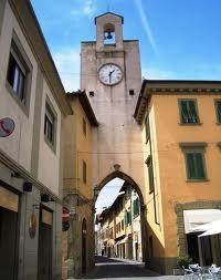 La Taverna dell'Ozio: pesce e pizza in piazza