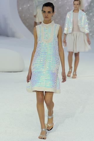 Paris Fashion Week: Chanel P/E 2012