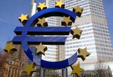 Crack Grecia, affamamo i cittadini greci per salvare le banche europee, ‘addio pensioni’ per i giovani italiani..