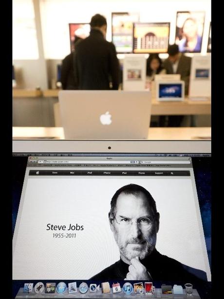 Morto Steve Jobs, ai giovani ” Siate Folli”