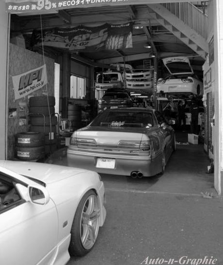 Men's Paradise : The Garage