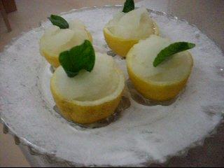 COPPETTE DI LIMONI CON SORBETTO