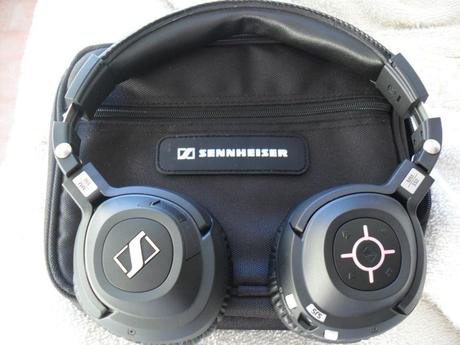 297861 288073454538988 120870567925945 1208429 1965395114 n Sennheiser MM550, le cuffie da viaggio con tecnologia Bluetooth | YLU Product Review