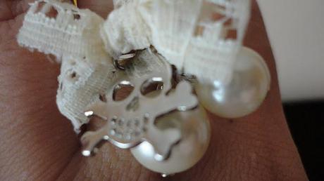 It's time for ... Bijoux! It's time for ... Bijoux!