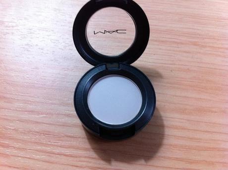 M.A.C: All Races Eyeshadows Review