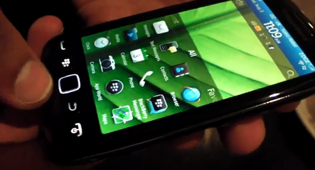 Black Berry Torch 9860, scopriamolo in 2 video!