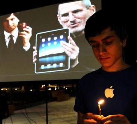 Funerale privato per il visionario Steve Jobs!