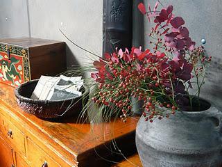 Antiquariato e fiori dall'oriente