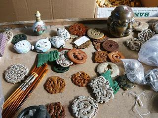 Antiquariato e fiori dall'oriente