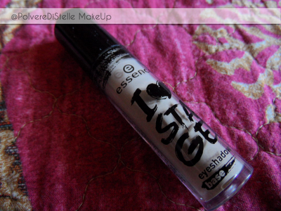 Review: Base Ombretto - I ♥ Stage - Essence