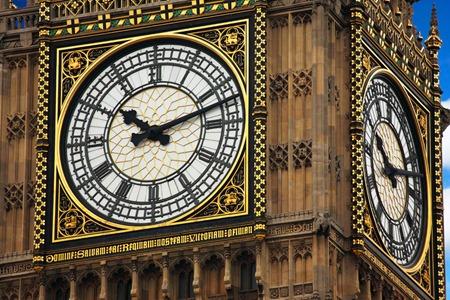 big ben londra pende Londra, il Big Ben Pende. Nessun Pericolo