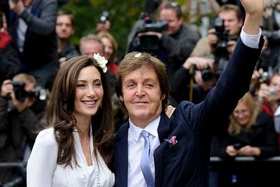 Paul McCartney si risposa: terza fede al dito per l'ex Beatle