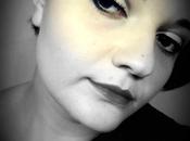 Trucco toni viola/rosa ciglia finte