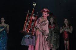 Dixie Ramone, premiata al Dixie Evans Burlesque Festival 2011.