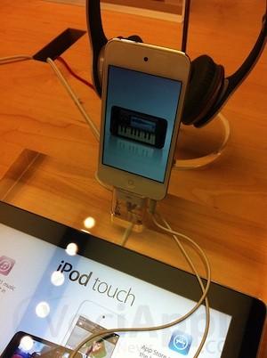 iPod Touch Bianchi con iOS 5.0 già pronti in alcuni Apple Store