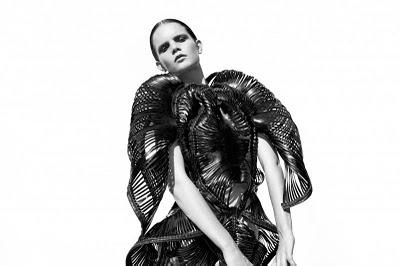 IRISS VAN HERPEN »CAPRIOLE« HAUTE COUTURE WOMEN’S COLLECTION FW  2011.12